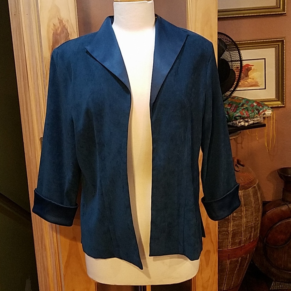 The boxy boyfriend jacket trend 2020